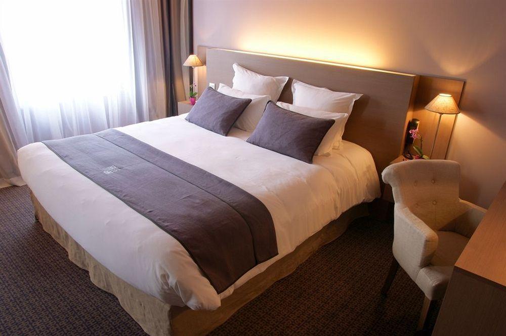 Best Western Hotel De La Breche Ніор Екстер'єр фото