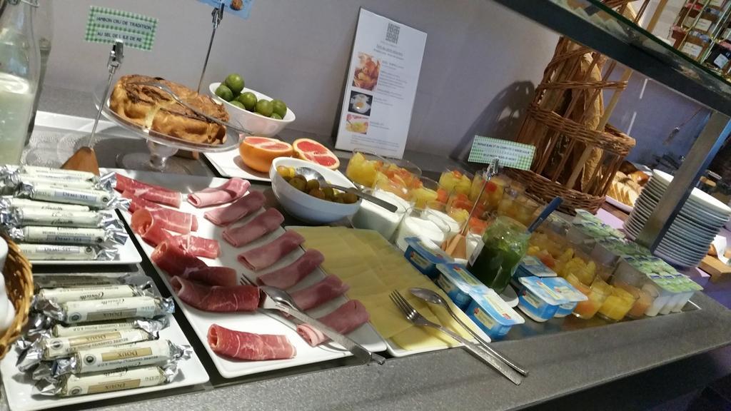 Best Western Hotel De La Breche Ніор Екстер'єр фото